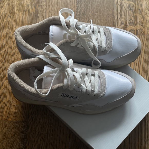 Reebok x Jjjjound Classic Nylon - Picture 2 of 3